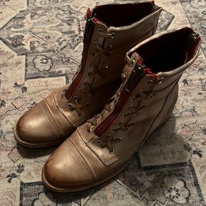 Freebird by Steve Madden boots size 10 “Liverpool”